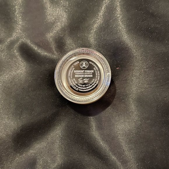 🖤 Pick Any 3/$30 Sale Anastasia Beverly Hills Dip Brow Pomade - Picture 8 of 12